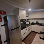 아파트 To Live In A Welcoming And Bright