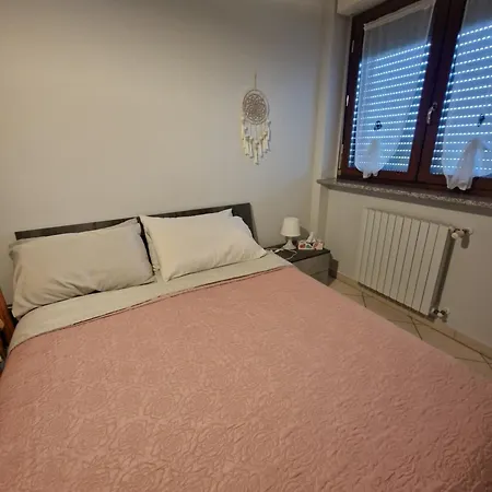 To Live In A Welcoming And Bright