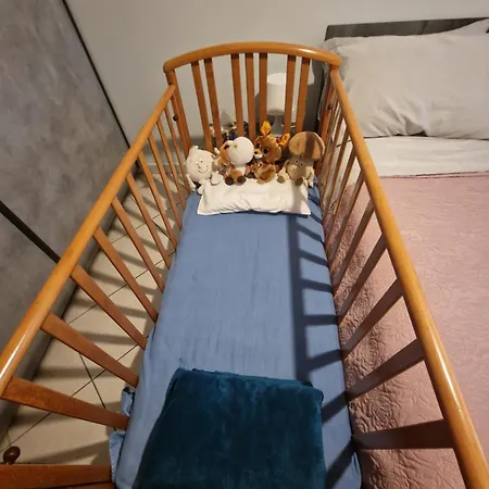 Apartman To Live In A Welcoming And Bright