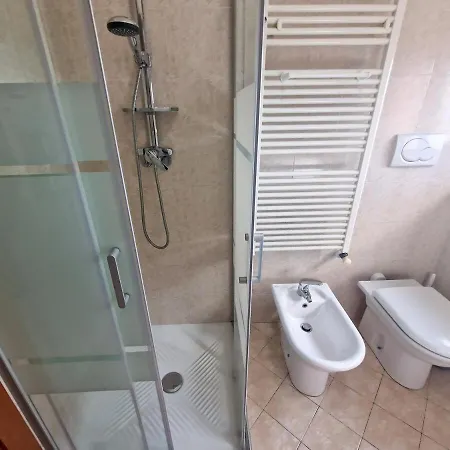 To Live In A Welcoming And Bright *